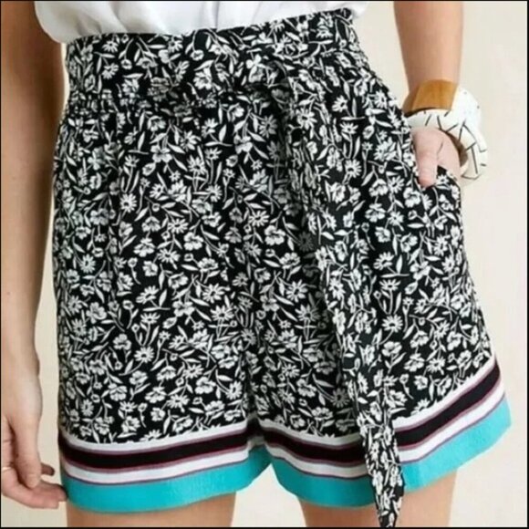 Maeve by Anthropologie Scarf Printed Shorts Size Medium Black Floral Flowy - Picture 1 of 11